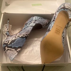 Aldo’s shoes size 9 never worn.